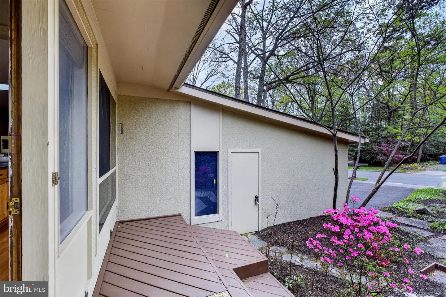 2105 Lirio Court photo 4