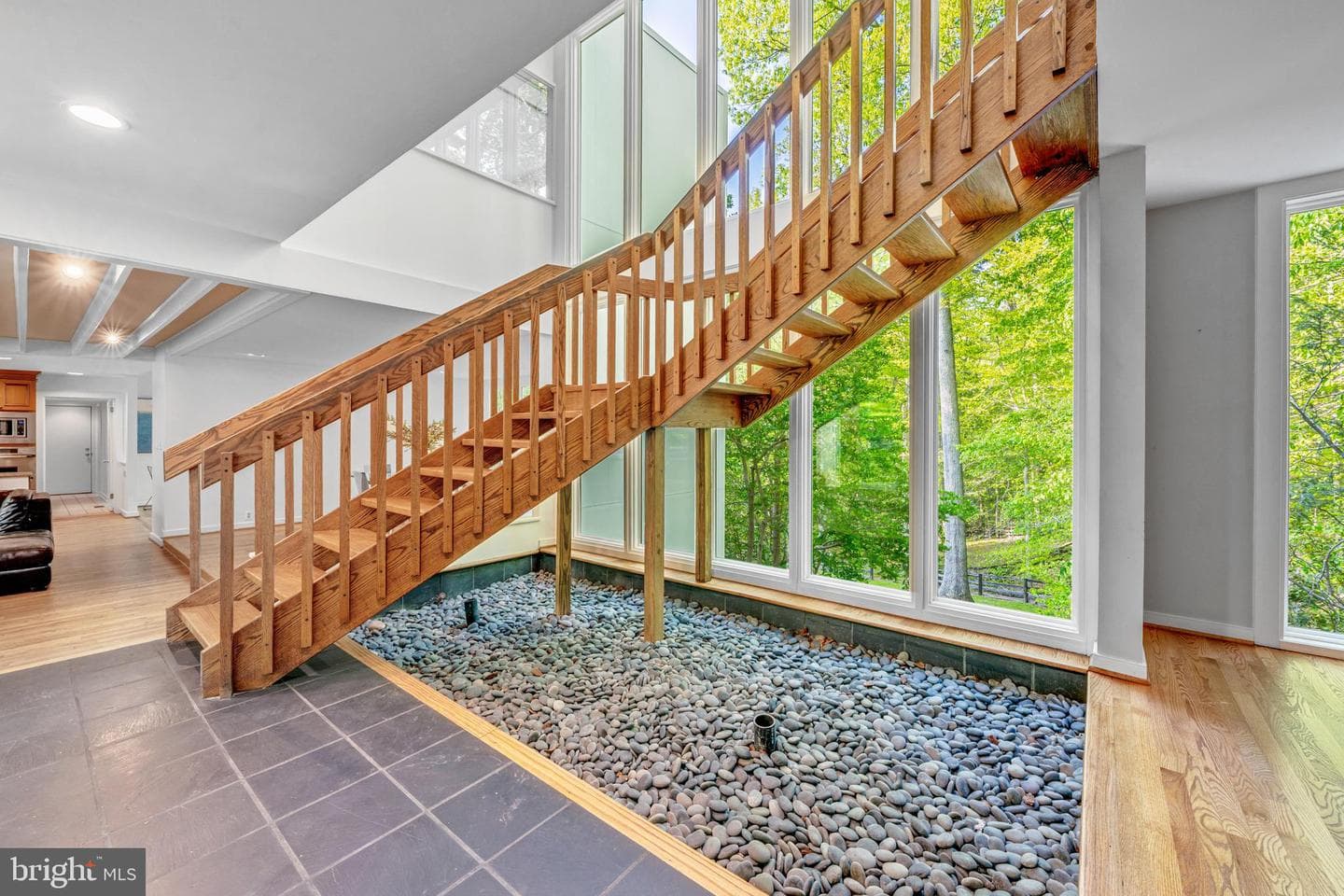125 Eagles Mere Road photo 11