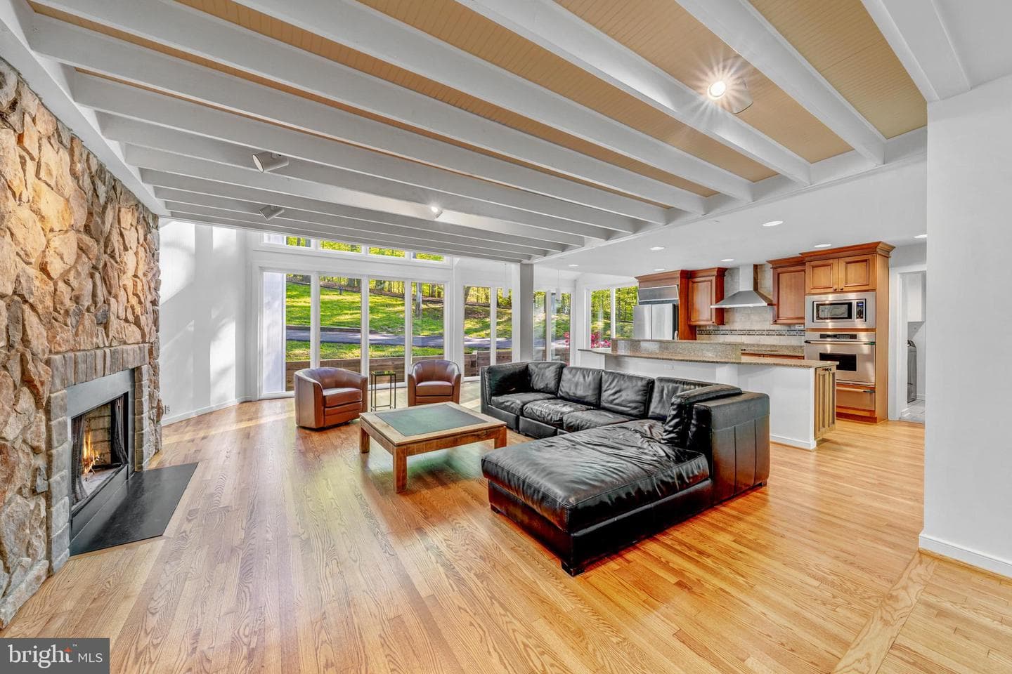 125 Eagles Mere Road photo 16