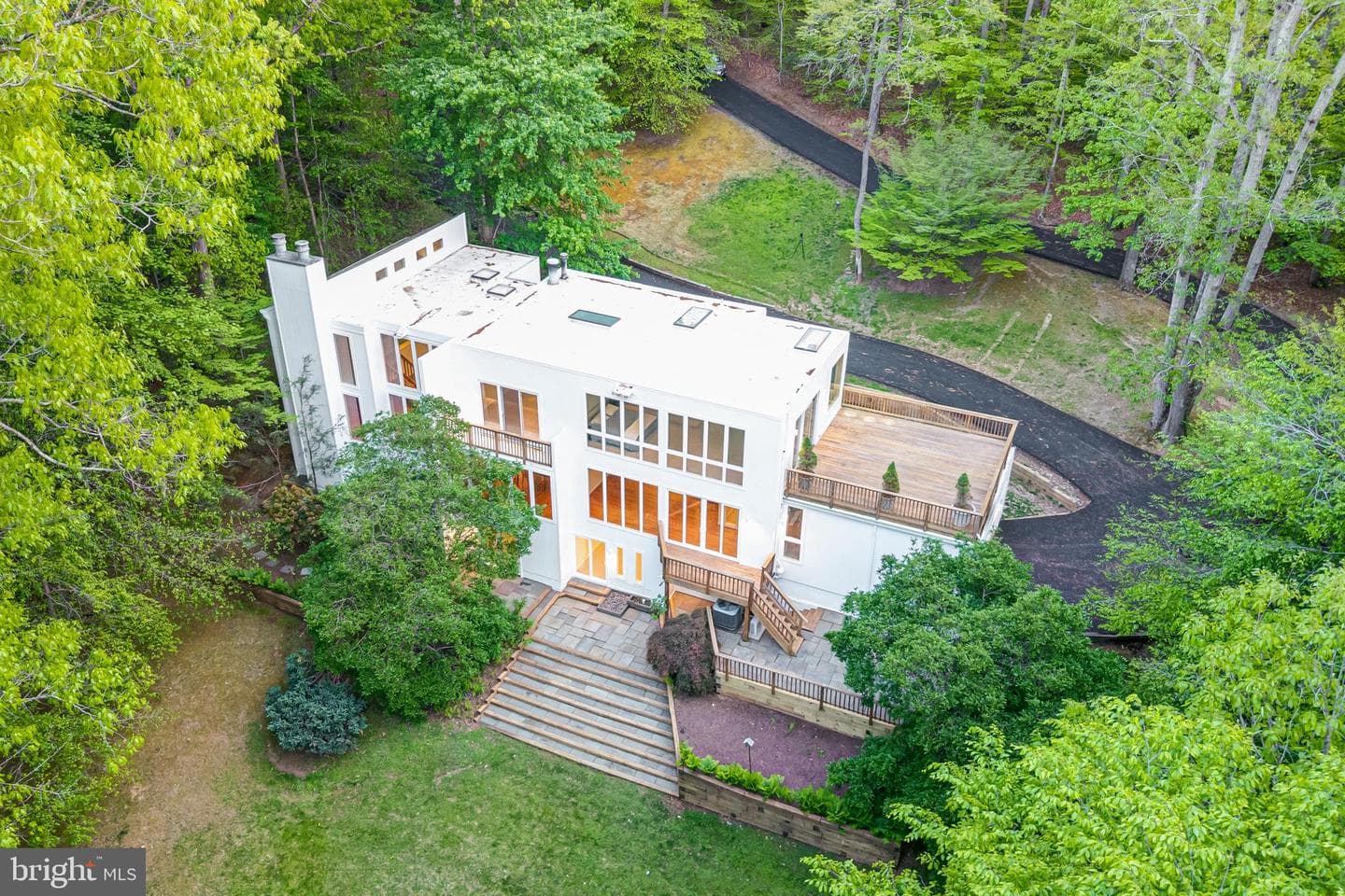 125 Eagles Mere Road photo 6