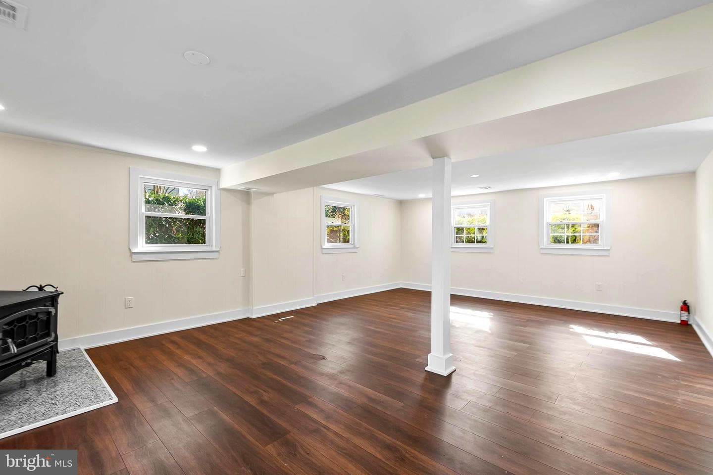 6019 Marilyn Drive photo 34
