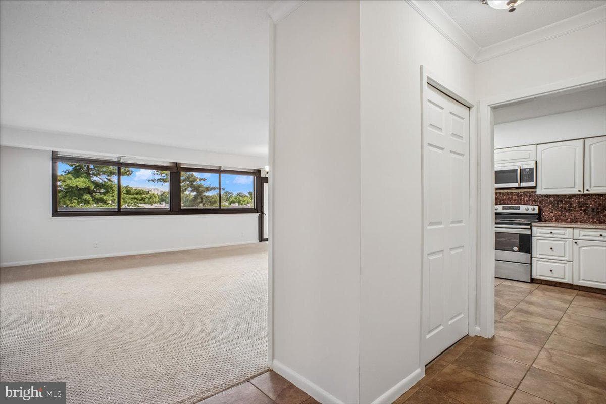 5501 Seminary Road #106s photo 5