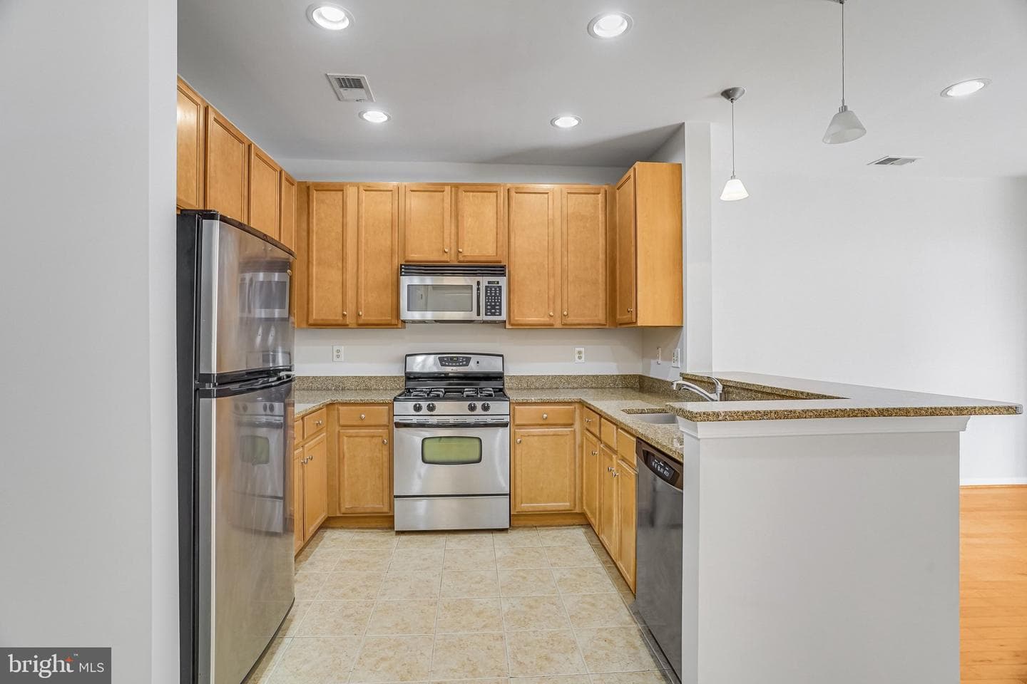 2655 Prosperity Avenue #201 photo 6