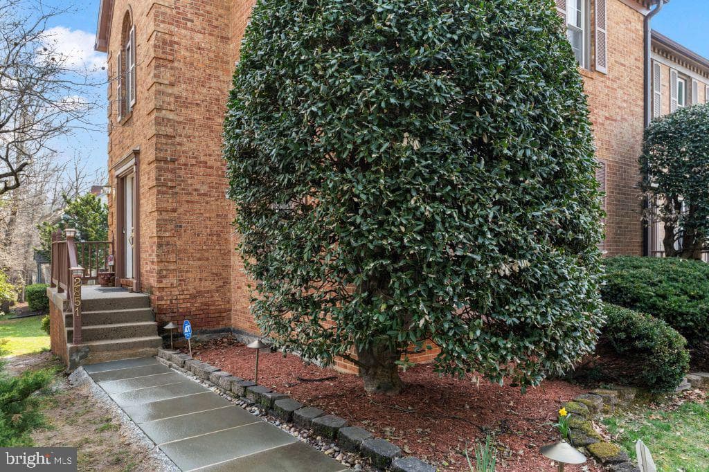 2851 Yarn Court photo 53