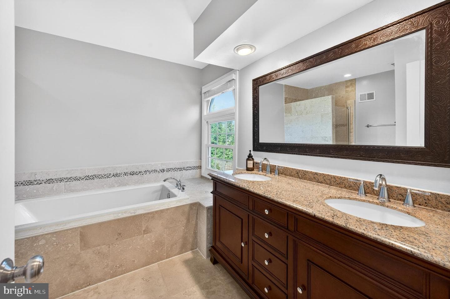 9589 Burnt Oak Drive photo 30