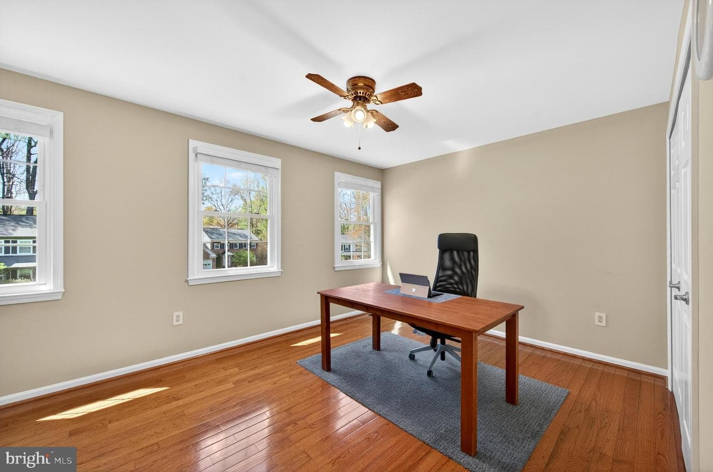 9589 Burnt Oak Drive photo 35