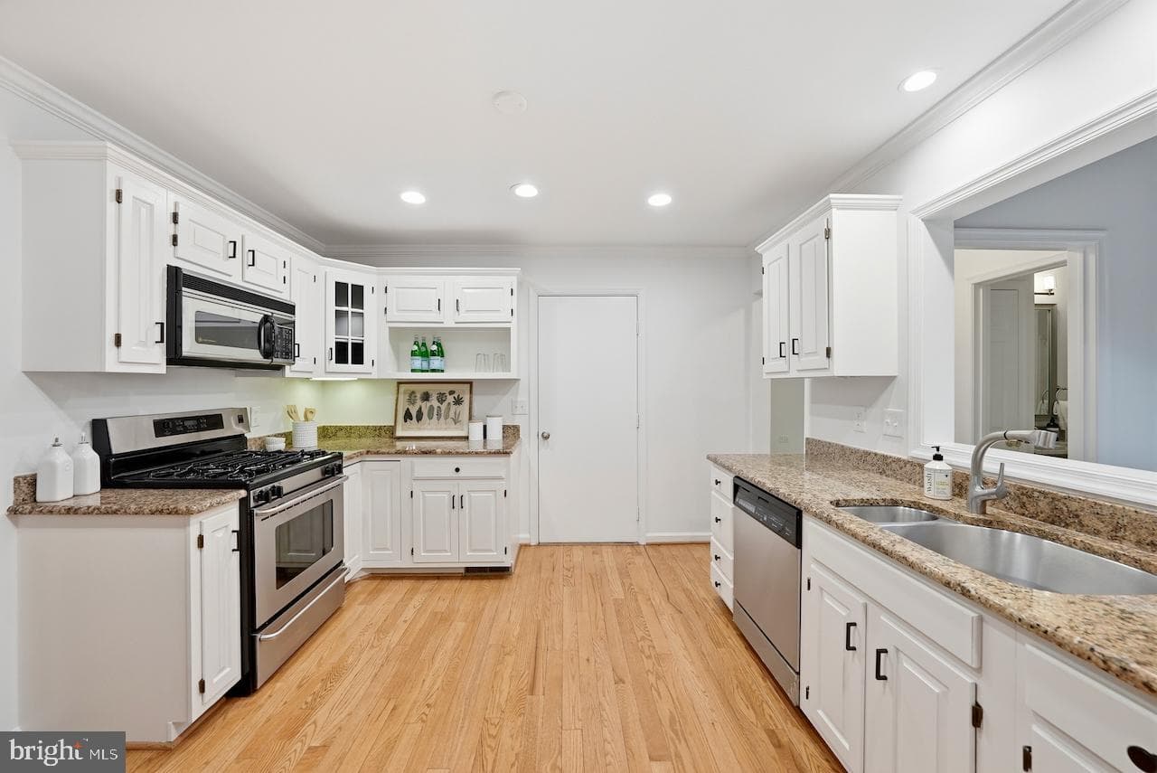 12615 Heritage Farm Lane photo 36