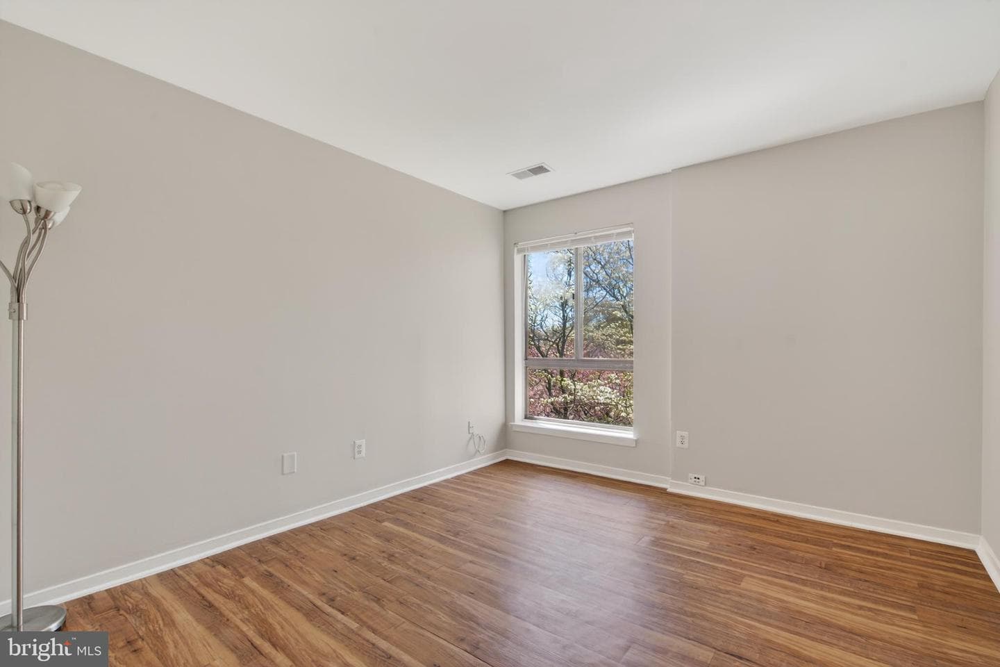 561 Florida Avenue #204 photo 20