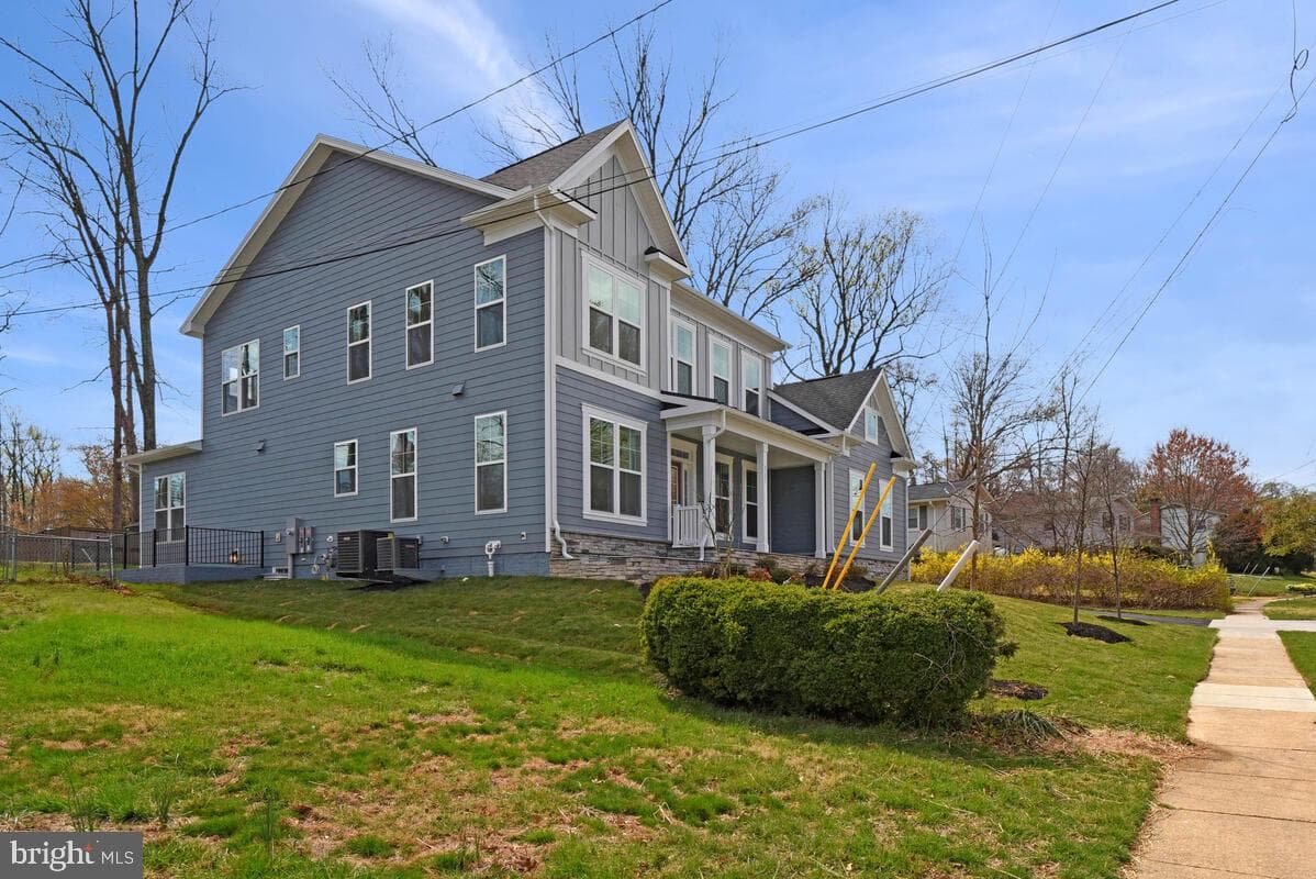 8205 Dabney Avenue photo 2