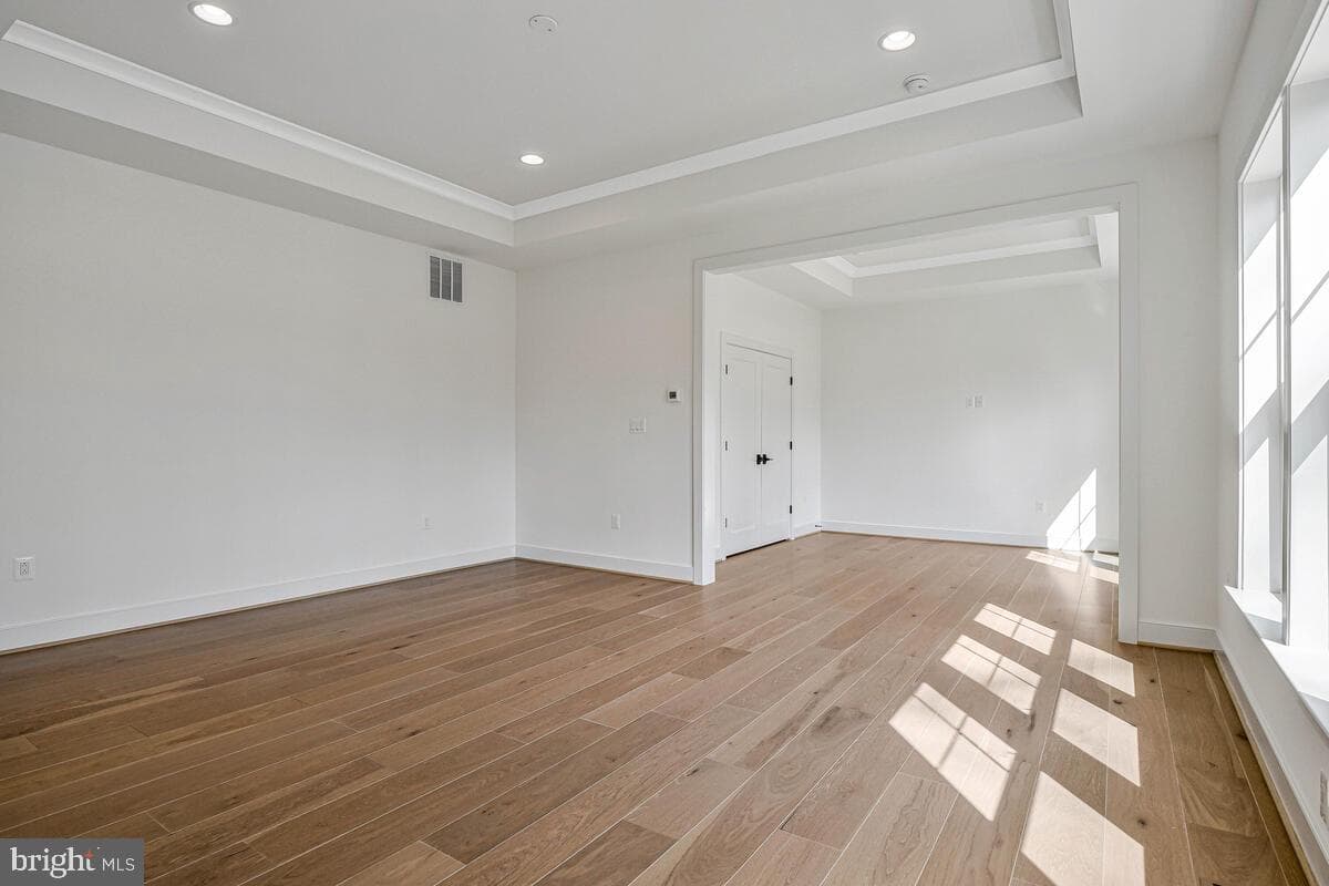 8205 Dabney Avenue photo 38