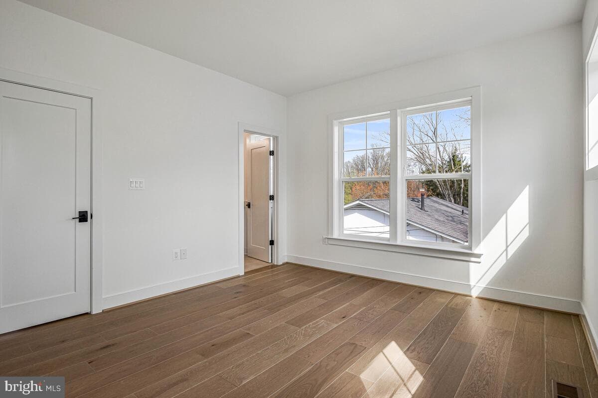 8205 Dabney Avenue photo 53