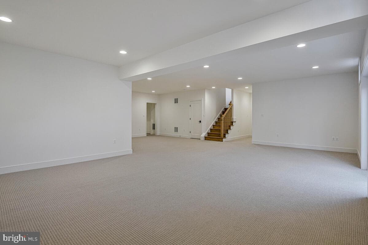 8205 Dabney Avenue photo 63