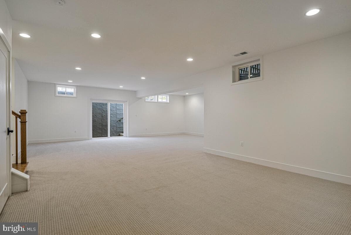 8205 Dabney Avenue photo 64