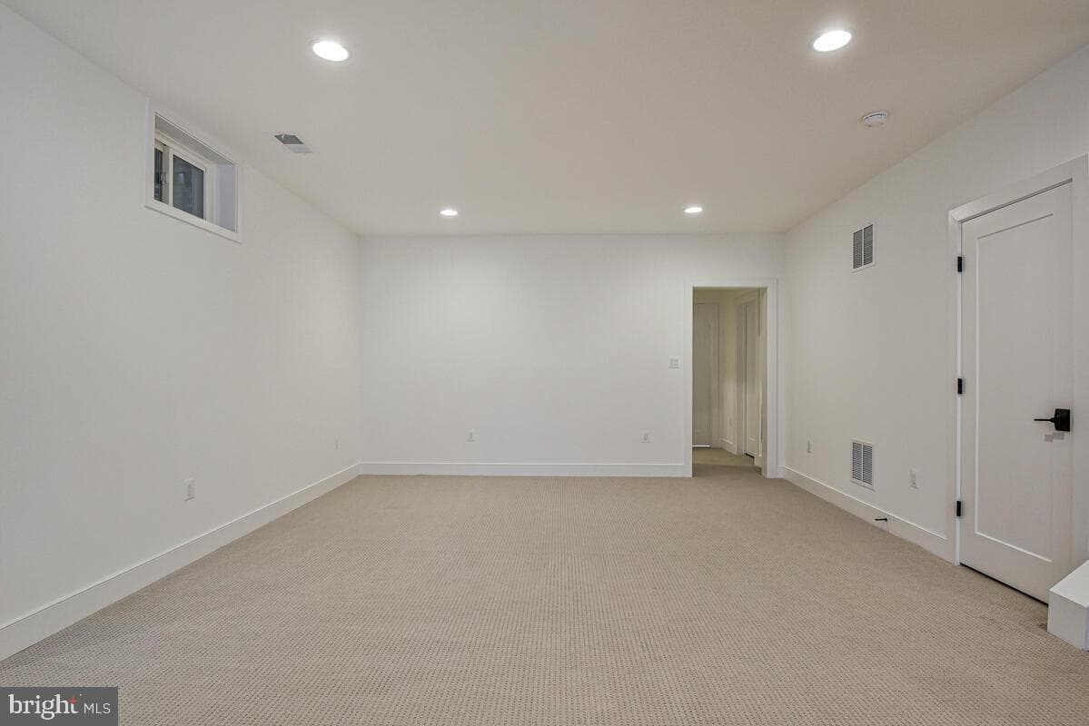 8205 Dabney Avenue photo 65