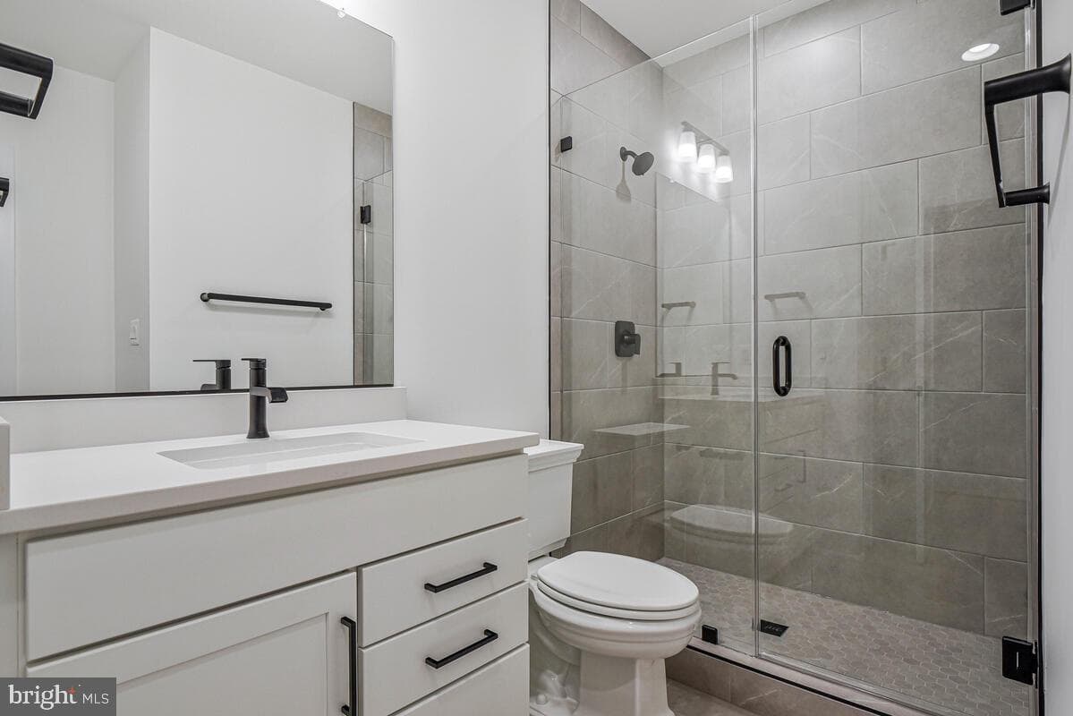 8205 Dabney Avenue photo 68