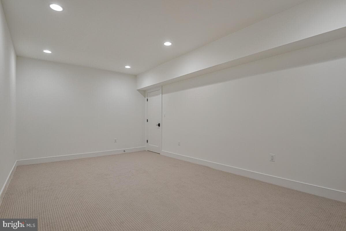 8205 Dabney Avenue photo 73