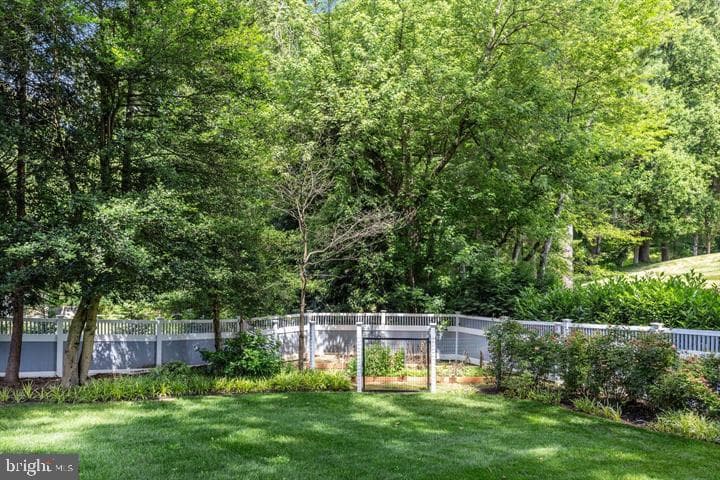 9604 Pembroke Place photo 67