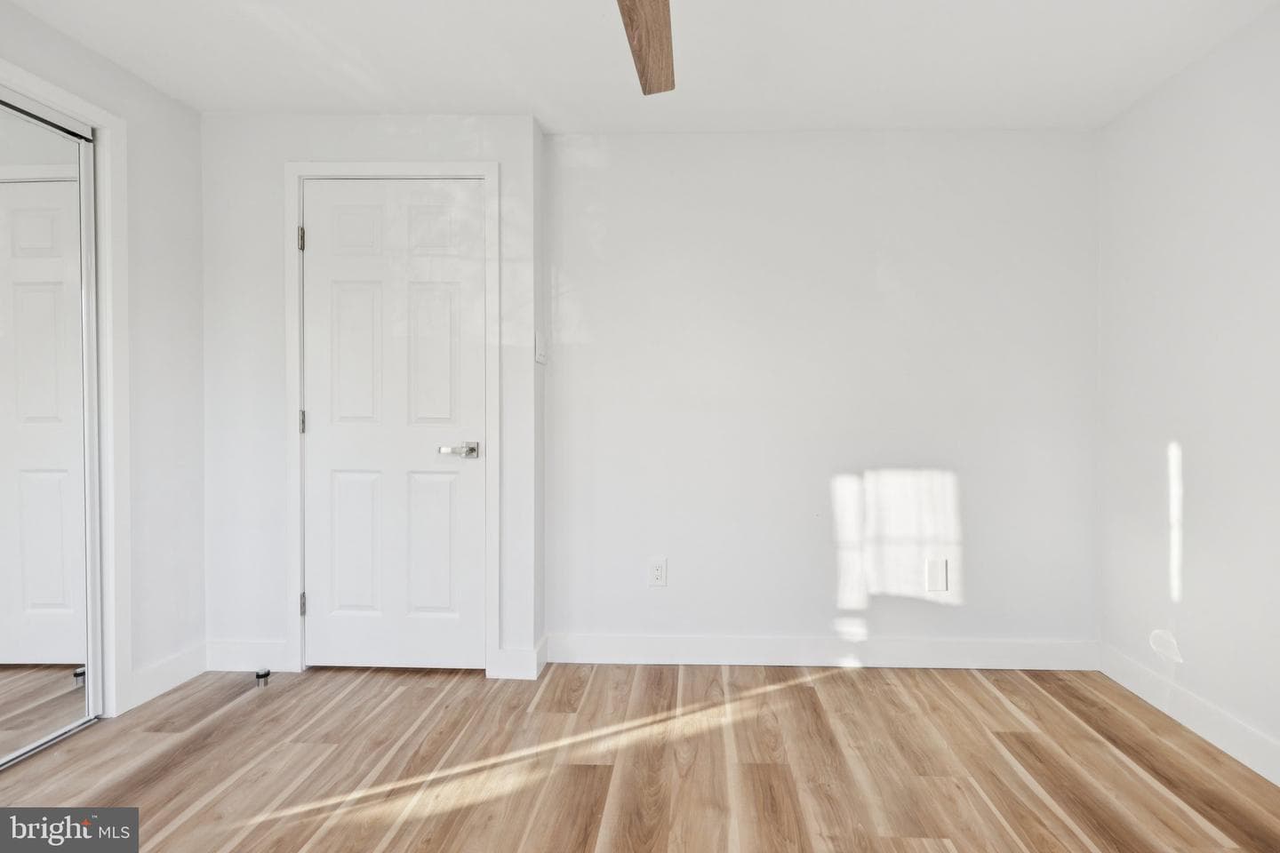 1666 Harvest Green Court photo 20
