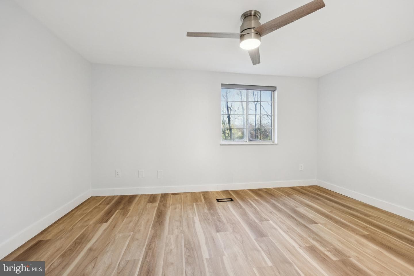 1666 Harvest Green Court photo 23