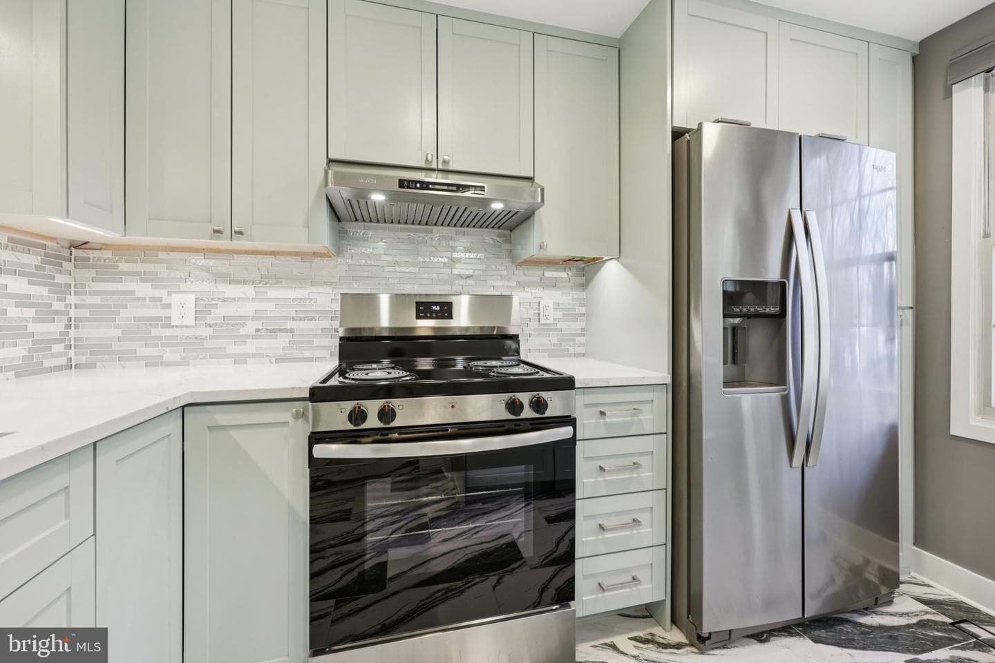 1666 Harvest Green Court photo 3