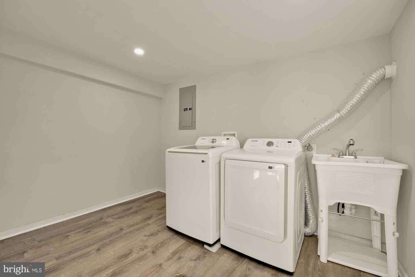 6112 Paulonia Road photo 36