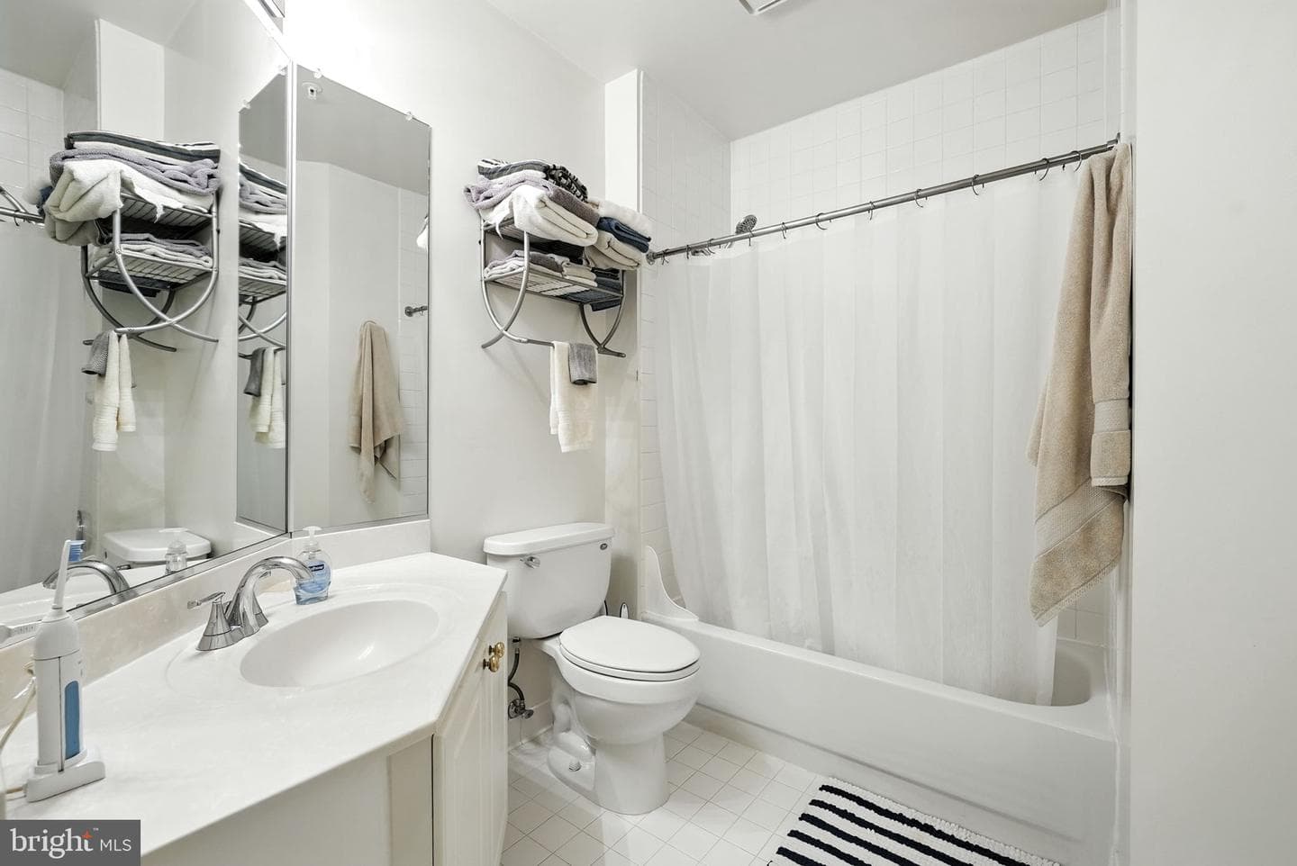 2204 Westcourt Lane #109 photo 14
