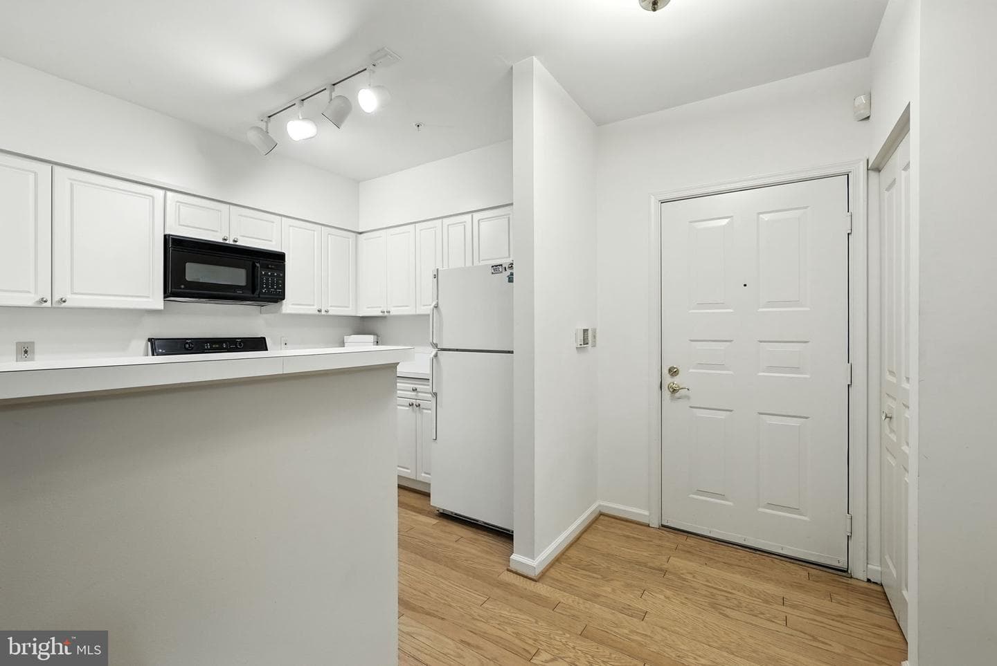 2204 Westcourt Lane #109 photo 7