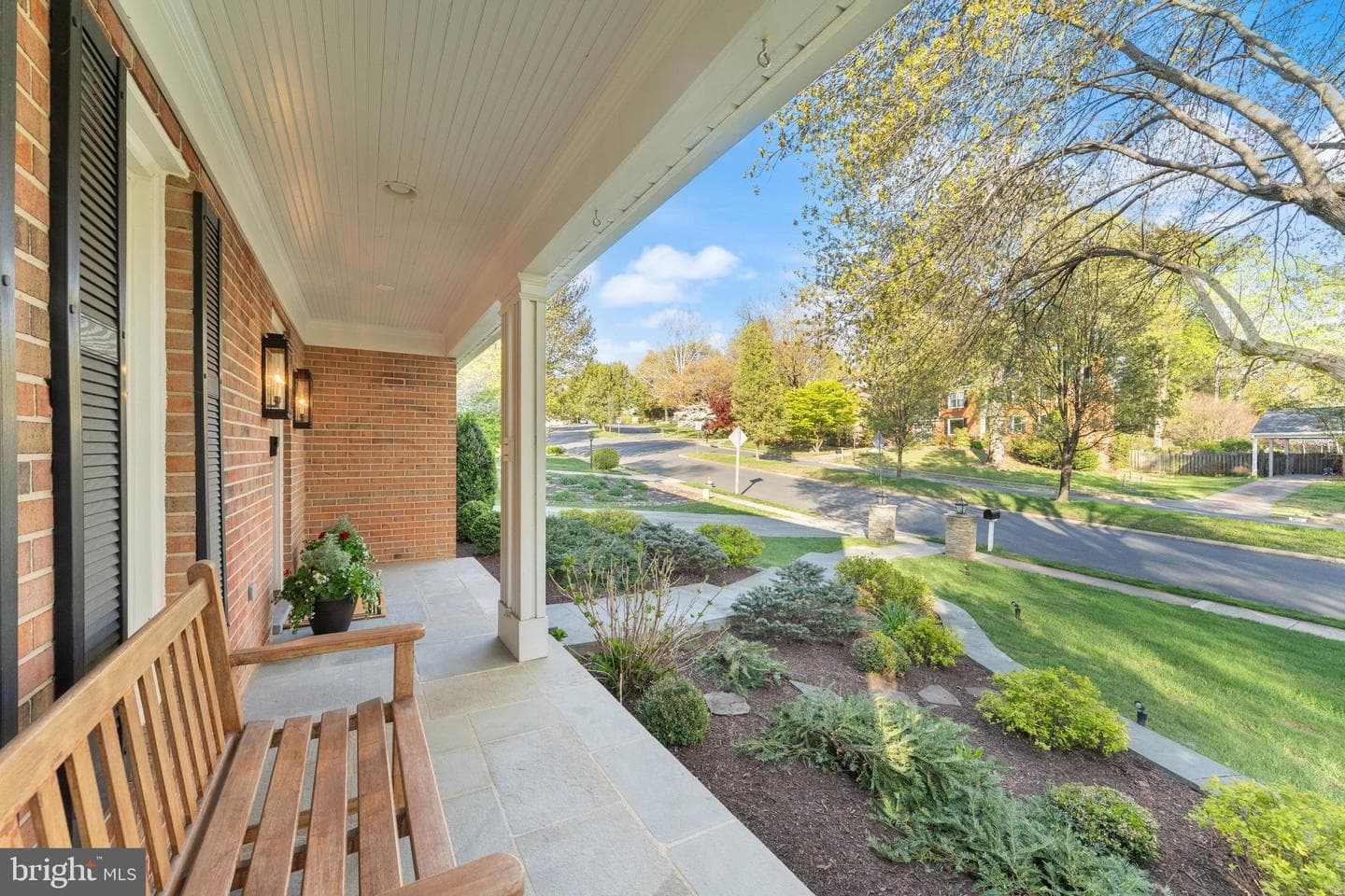 1854 Abbotsford Drive photo 5