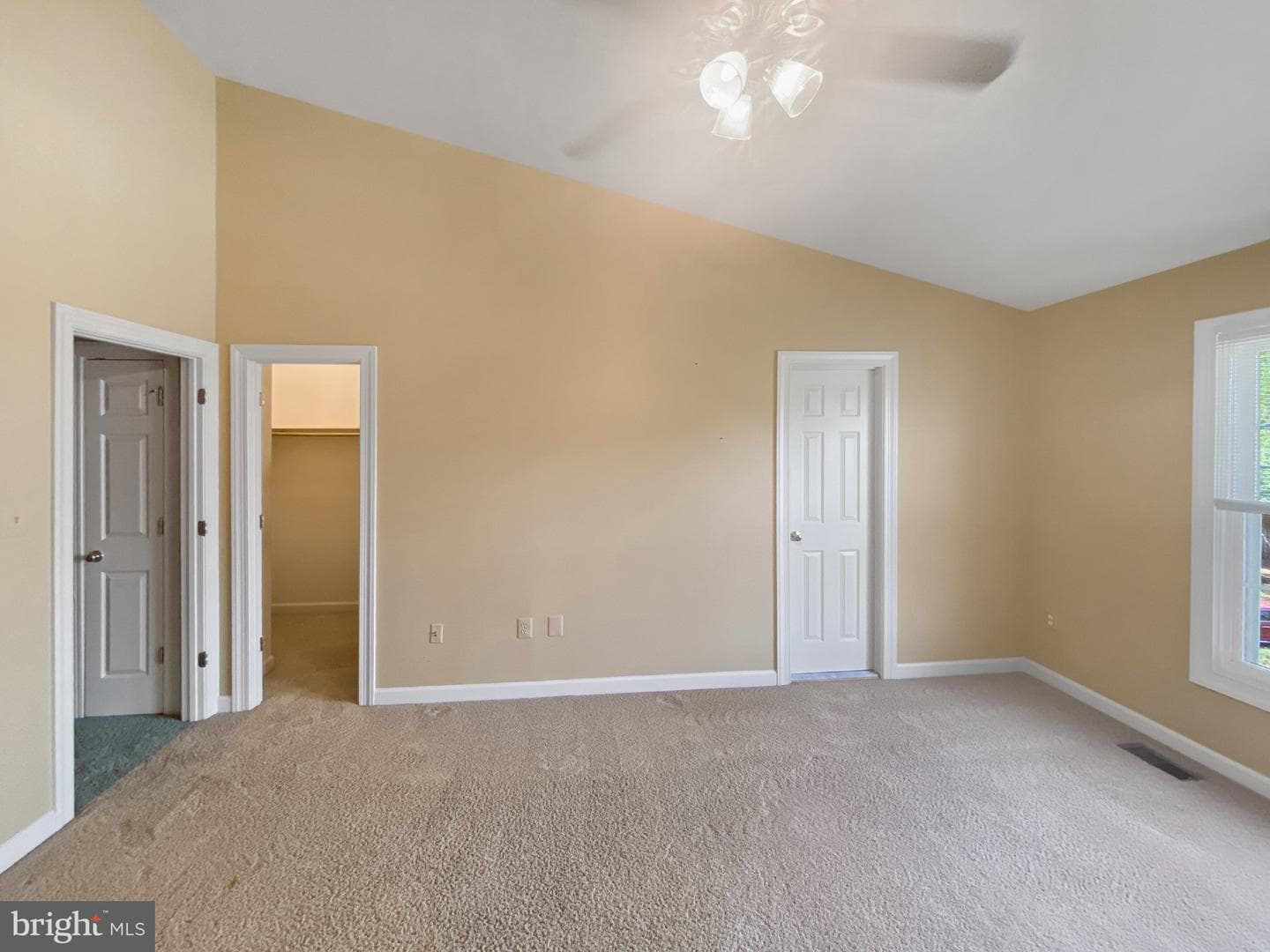 5705 Wood Creek Lane photo 17