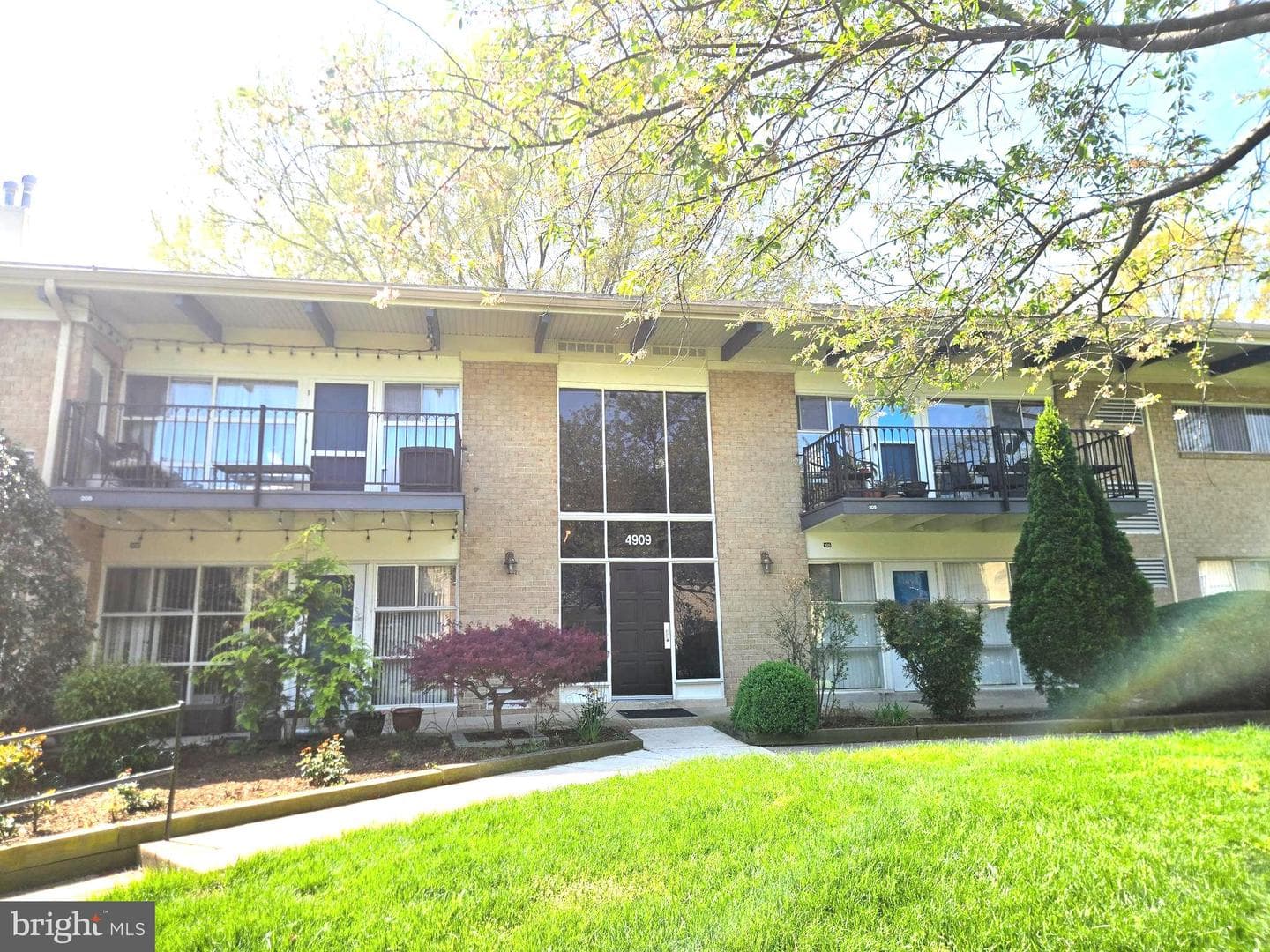 4909 Americana Drive #t6, Annandale