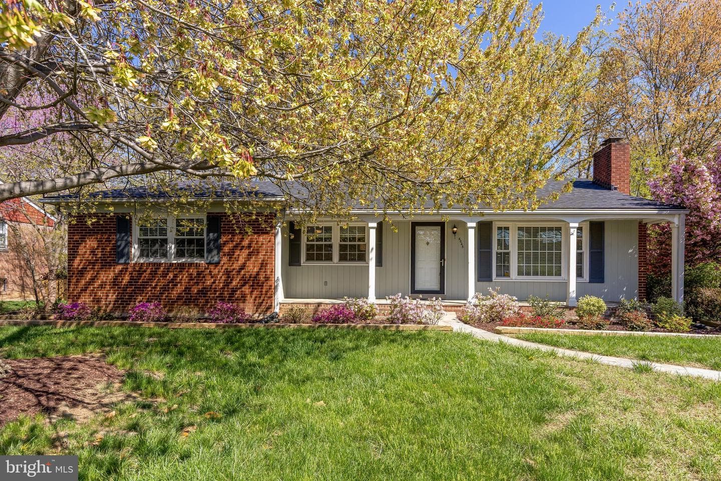 6025 Sumner Road photo 1