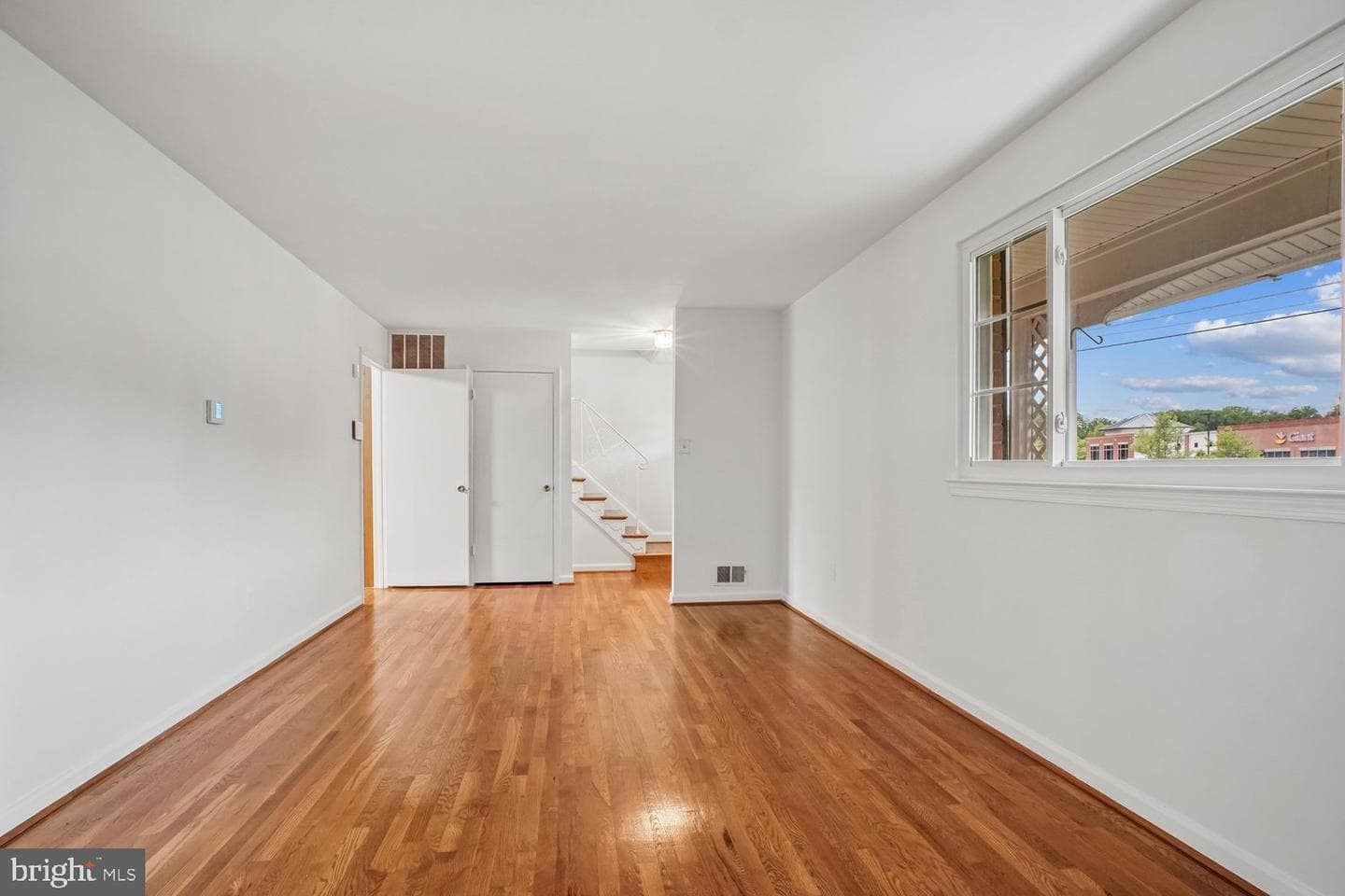 8933 Burke Lake Road photo 10