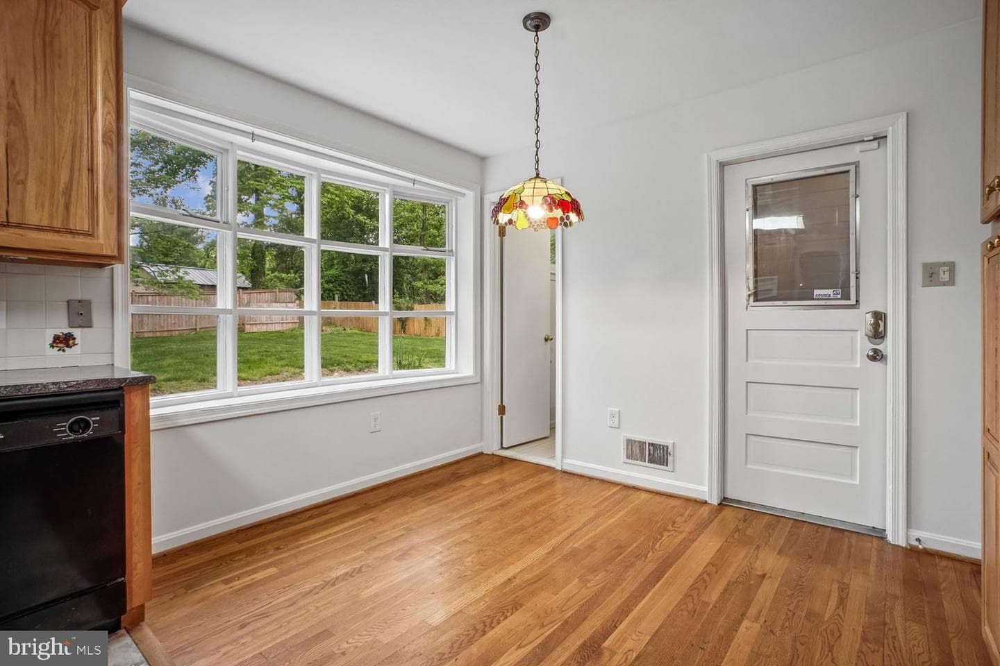 8933 Burke Lake Road photo 19