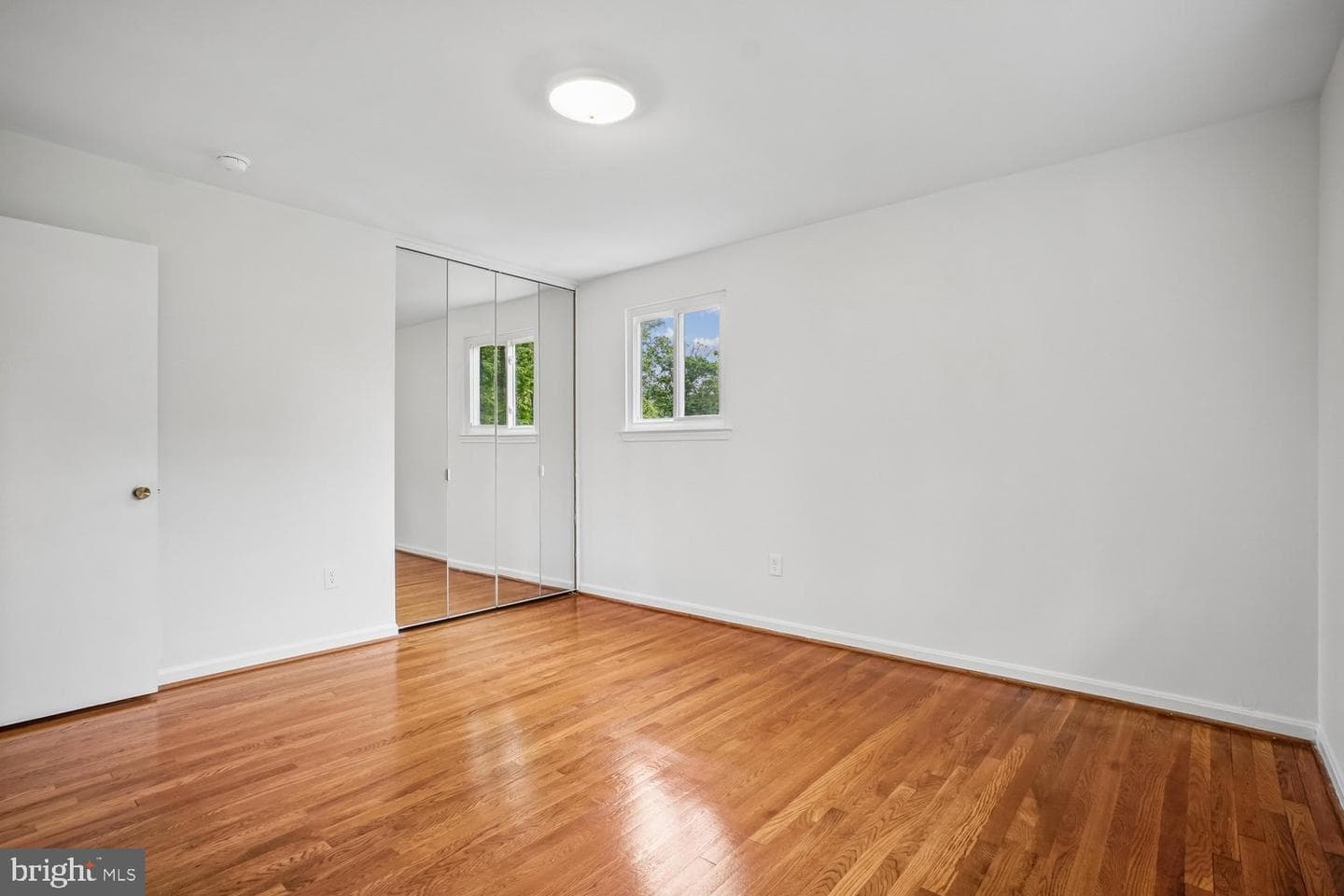 8933 Burke Lake Road photo 23