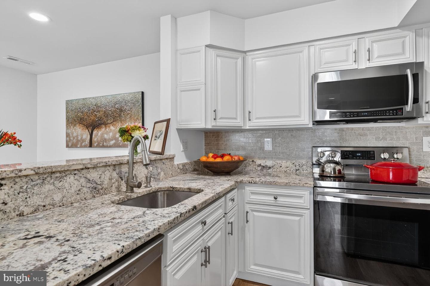 6912 Mary Caroline Circle #j photo 10