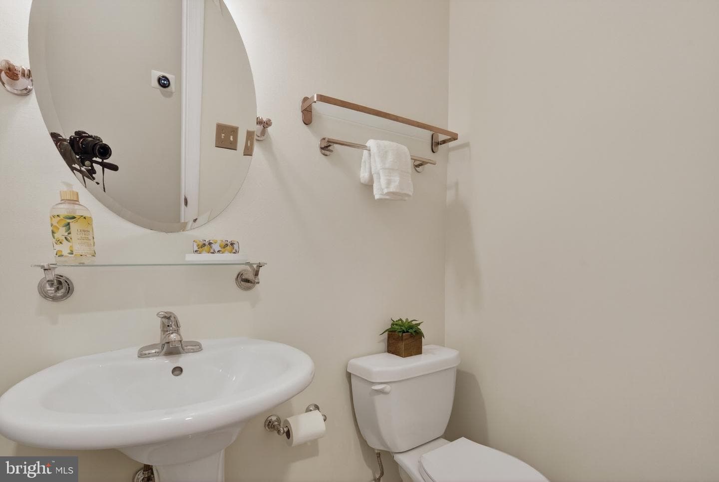 6805 Market Square Drive photo 15