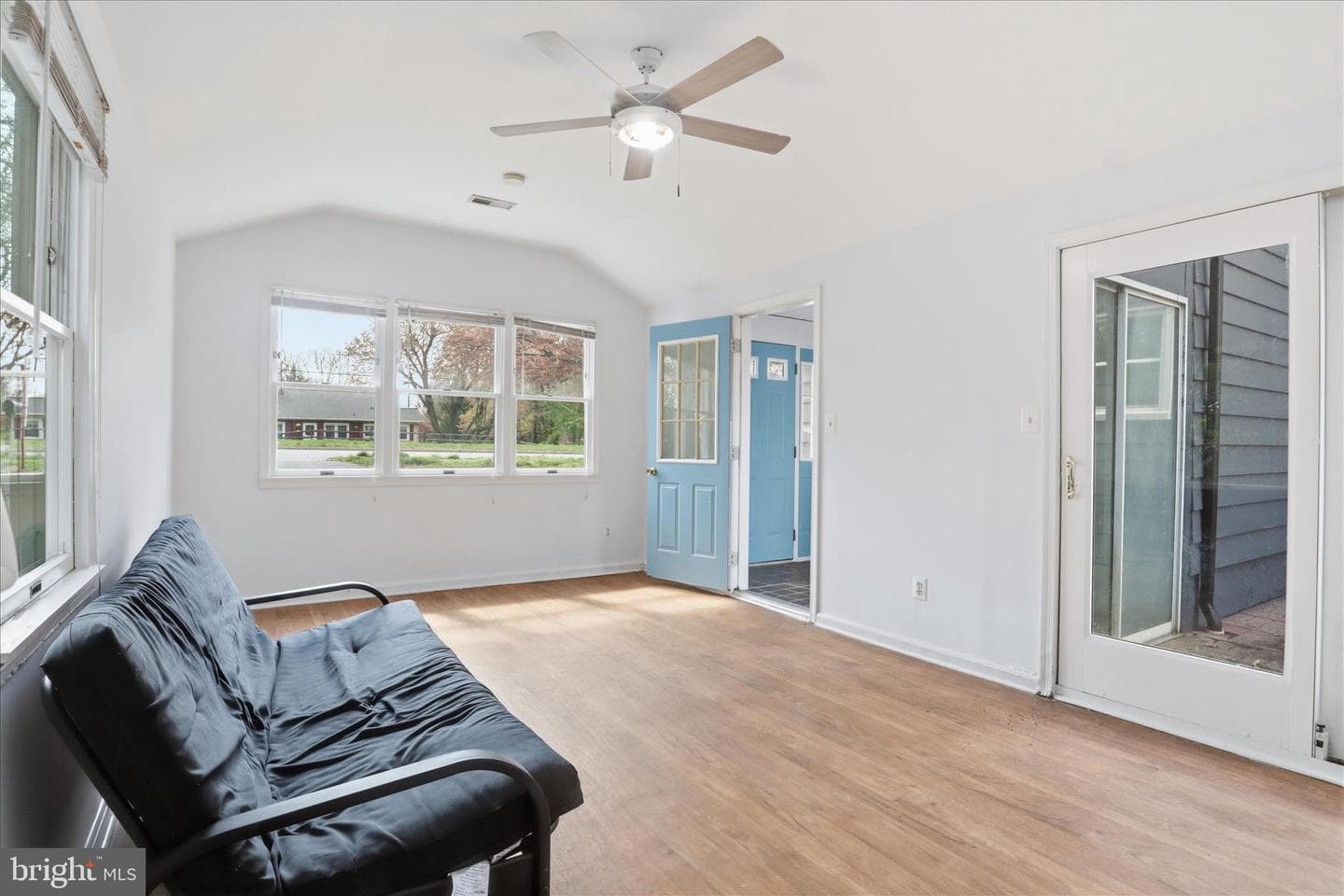 9704 Blake Lane photo 7