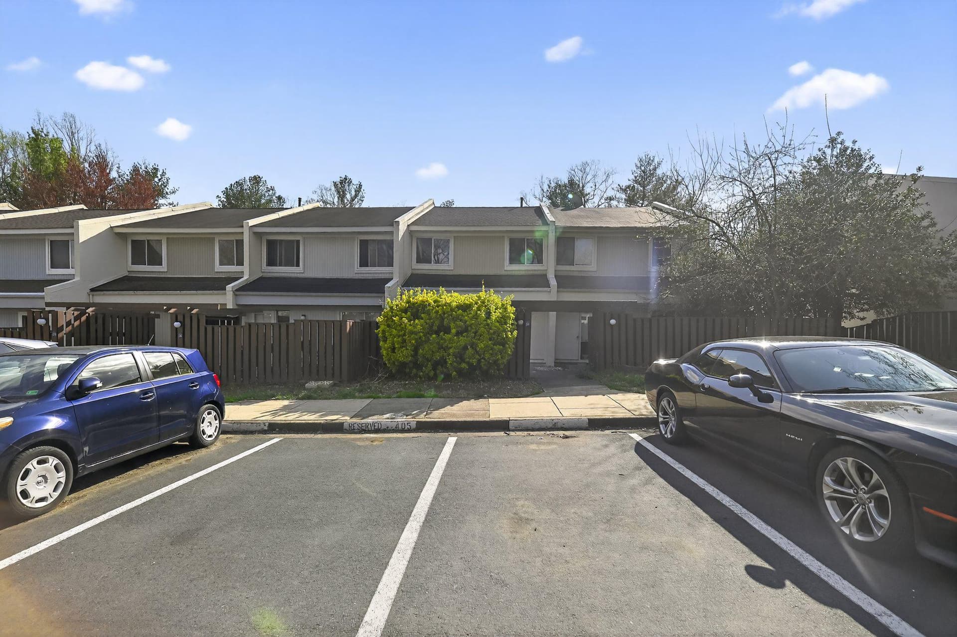 2434 Southgate Square photo 4