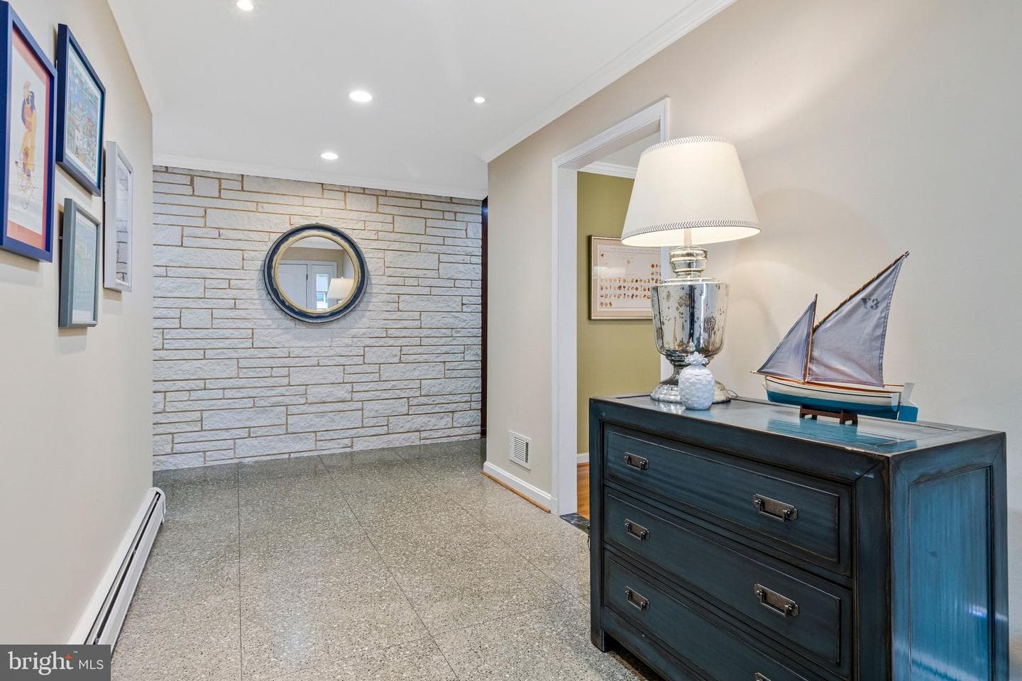 8503 W Boulevard Drive photo 4