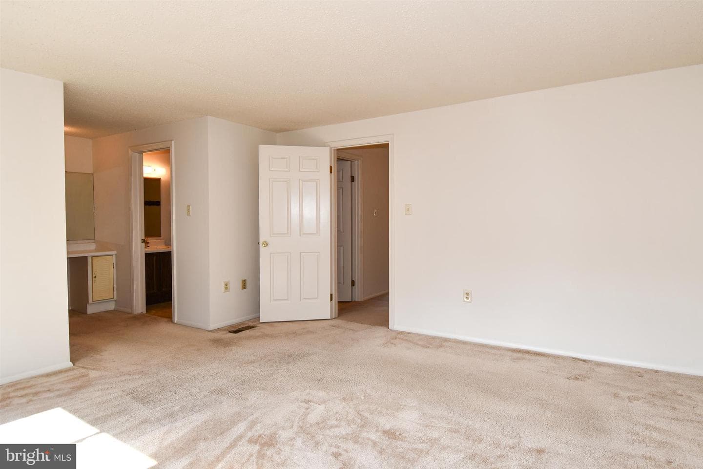 9803 Tara Court photo 28