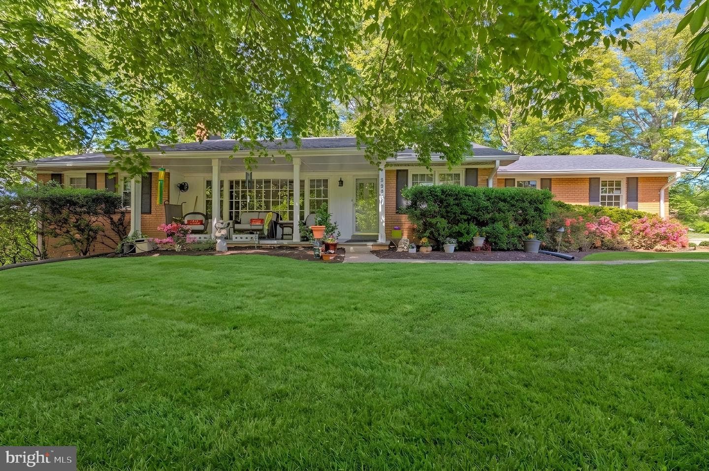 5655 Glenwood Drive photo 3