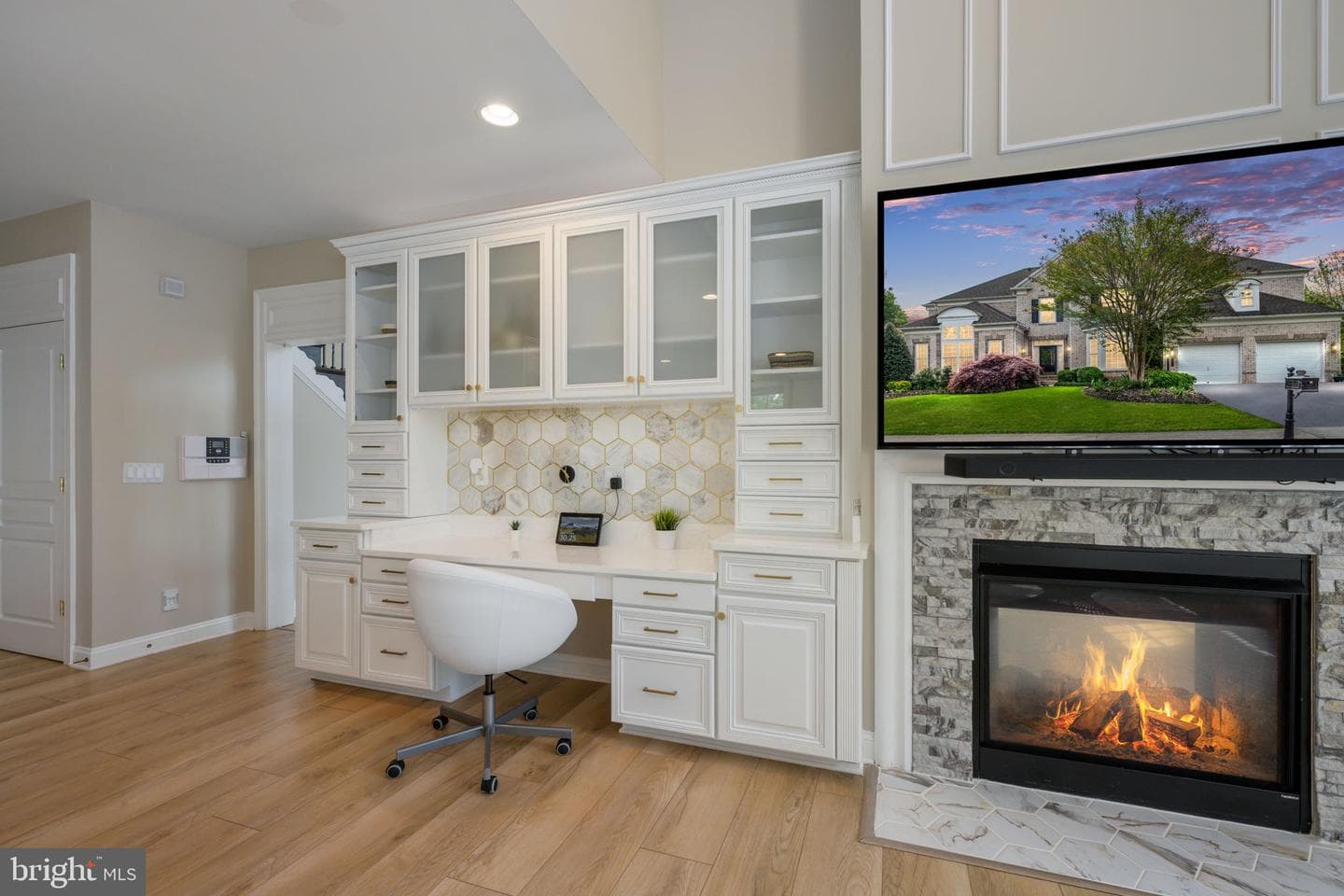 8937 Rhododendron Circle photo 23