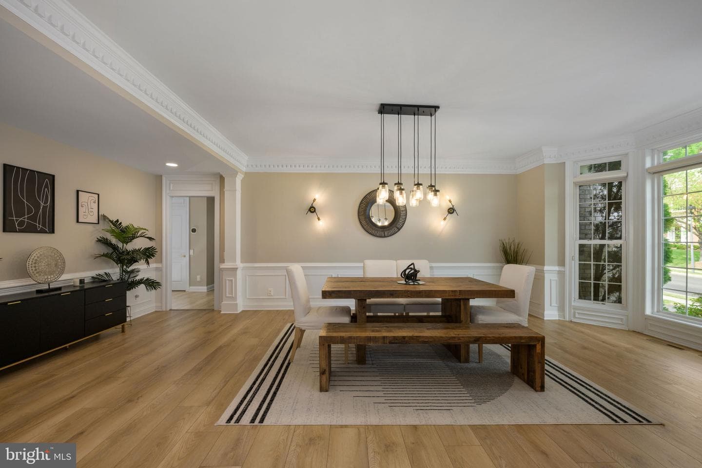 8937 Rhododendron Circle photo 4