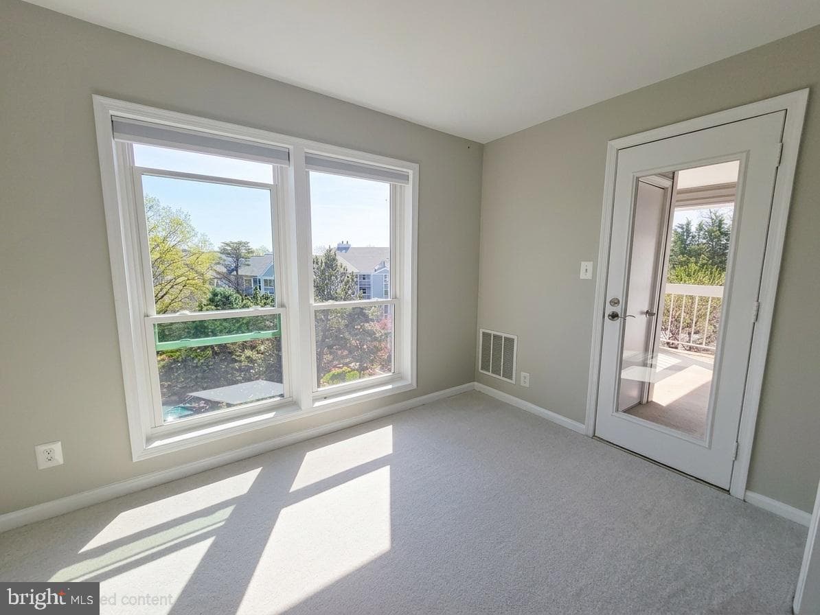 3176 Summit Square Drive #4-E4 photo 13
