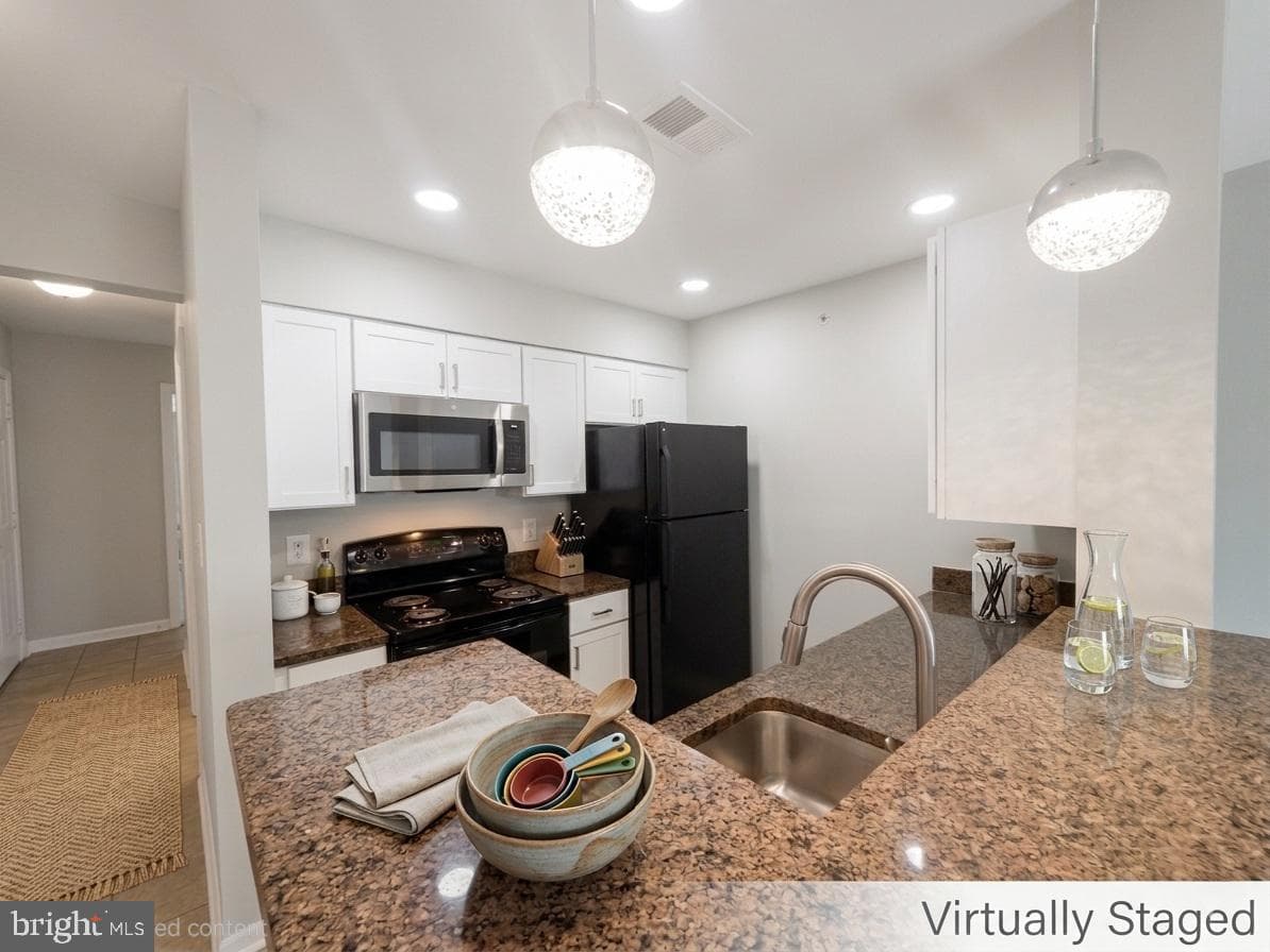 3176 Summit Square Drive #4-E4 photo 4