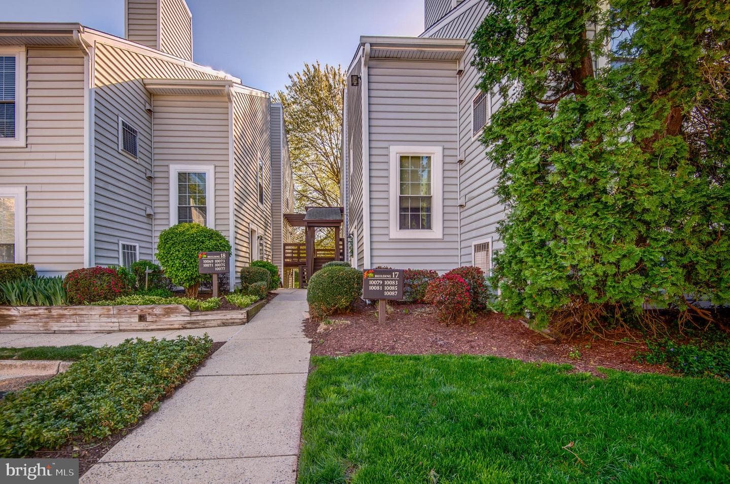 10087 Oakton Terrace Road photo 1