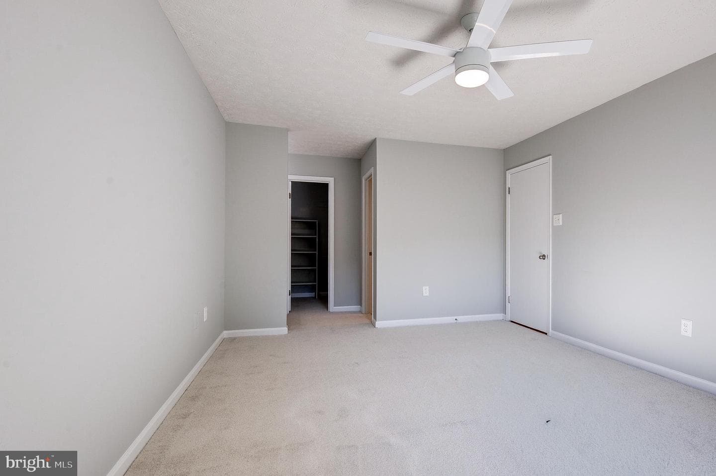10087 Oakton Terrace Road photo 22