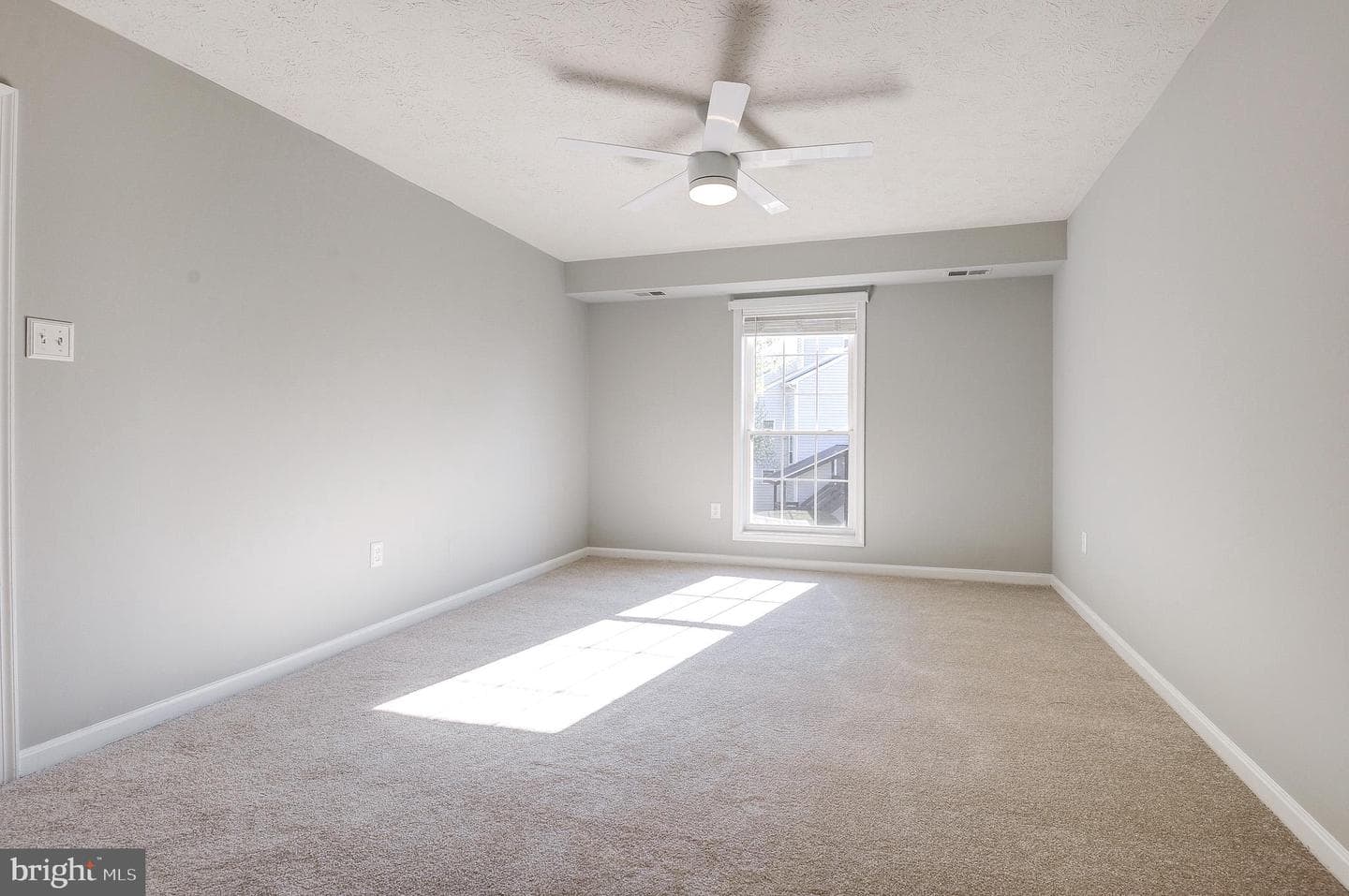 10087 Oakton Terrace Road photo 23