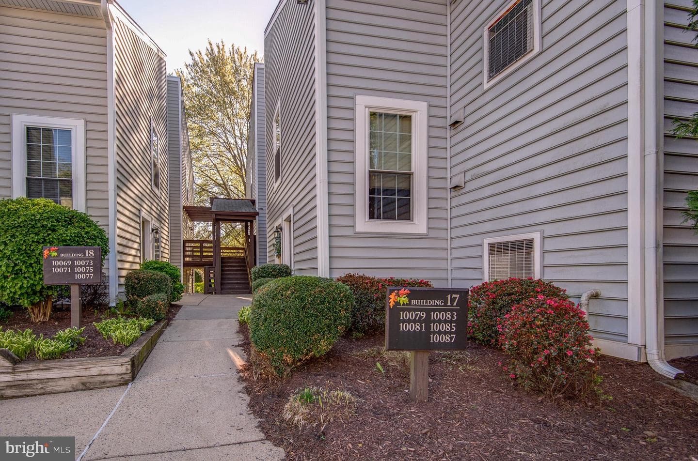 10087 Oakton Terrace Road photo 34