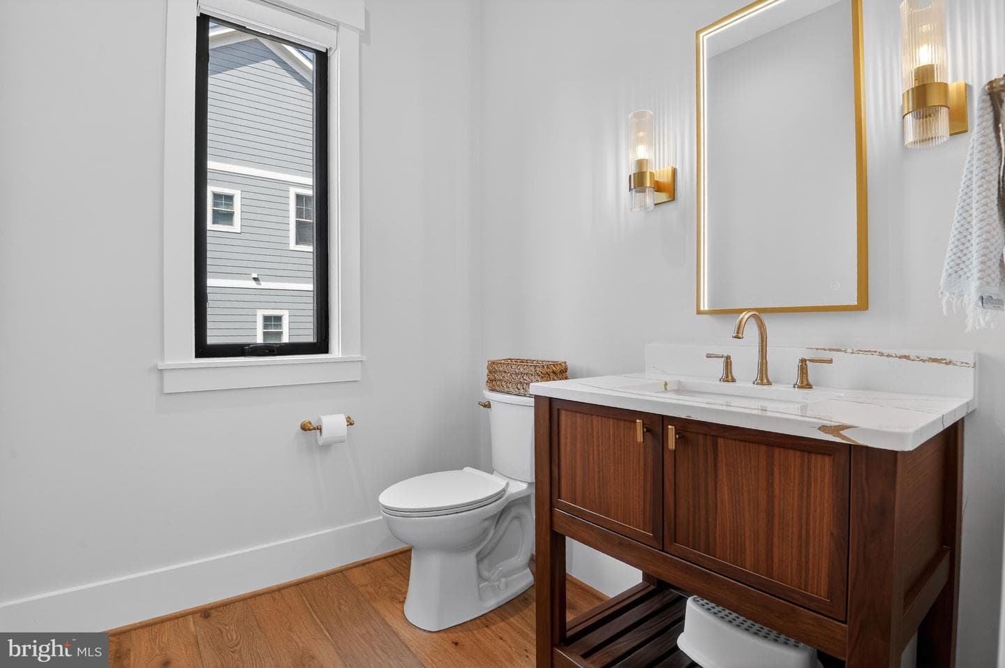 6928 Whitehall Place photo 7